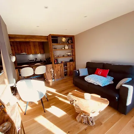 Renove 3* Au Coeur De Avec Balcon Et Parking - Fr-1-459-203 Daire La Clusaz